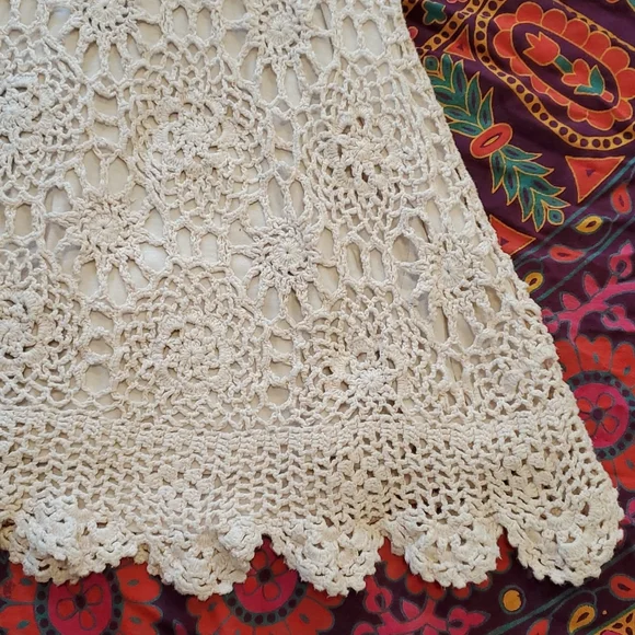Vintage 70s one of a kind crochet dress - Picture 4 of 16